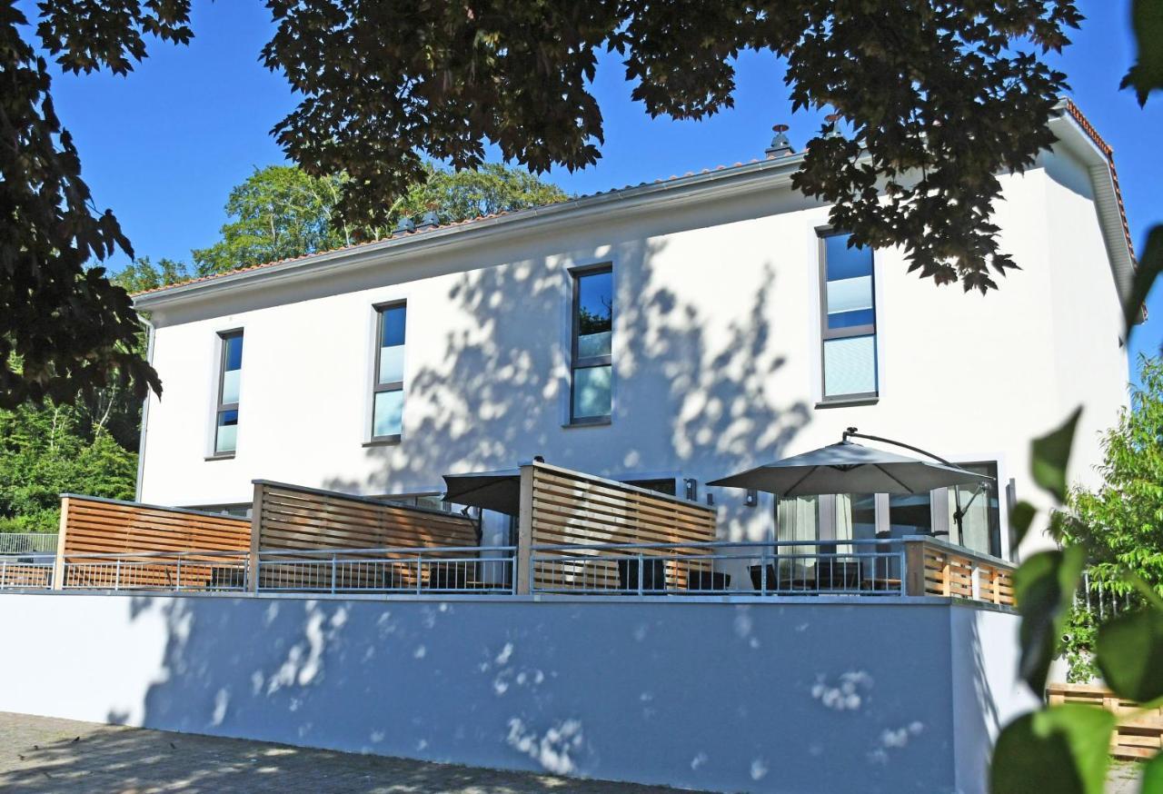Schoene Ferienwohnungen Mit Kamin Im Ostseebad Sellin Exterior foto